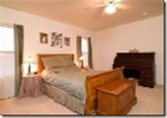 master bedroom at 14614 e camino galante