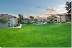 lush grounds at veranda at ventana