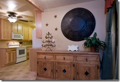 nice entrance area at 4299 W Jupiter Pl in Tucson, AZ